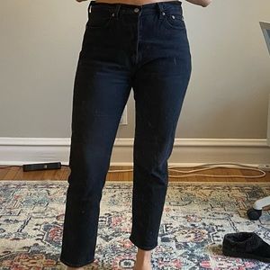 Levi’s Wedgie Icon Black Denim Size 29